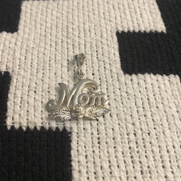 925 Sterling silver mom pendant - Picture 1 of 4